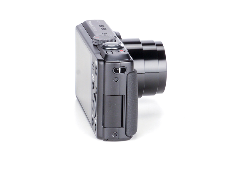 Panasonic Lumix TZ40 side view