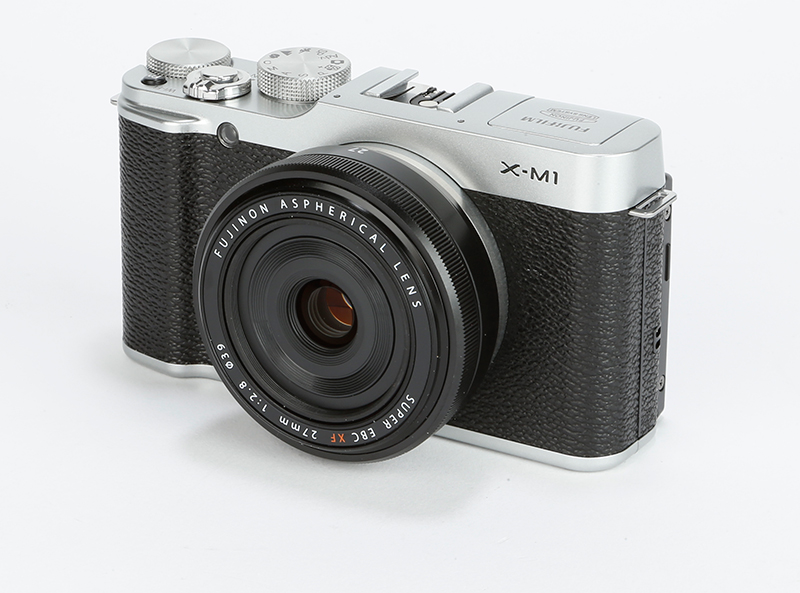 Fujifilm X-M1 front angled