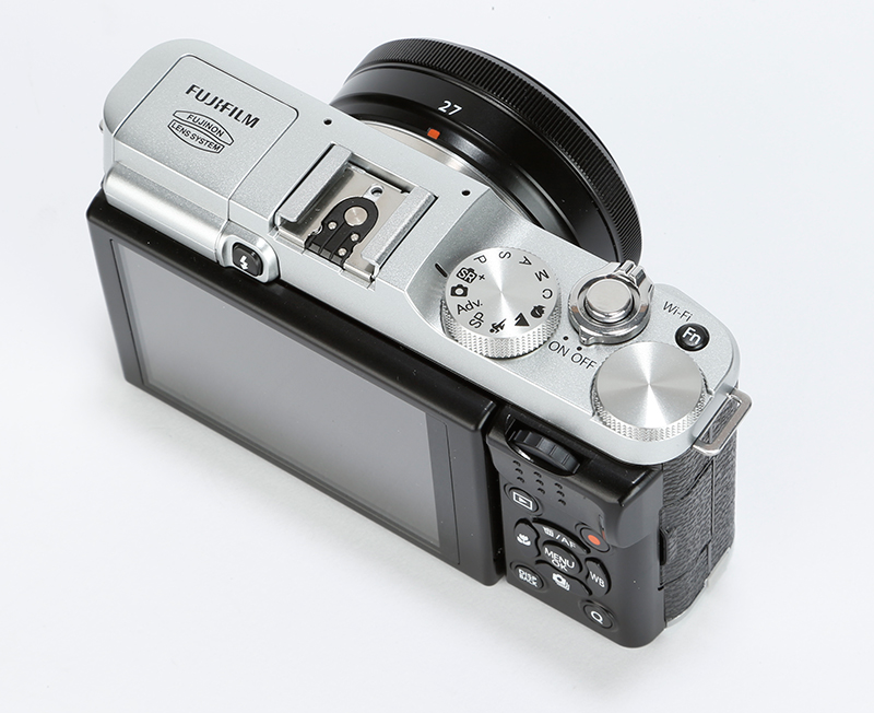 Fujifilm X-M1 top view shooting controls