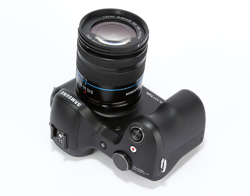 Samsung Galaxy NX back angled