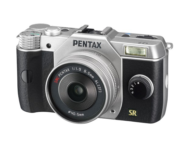 Pentax Q7 front angled