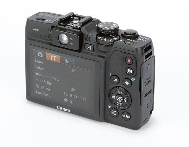 Canon G16 rear angled