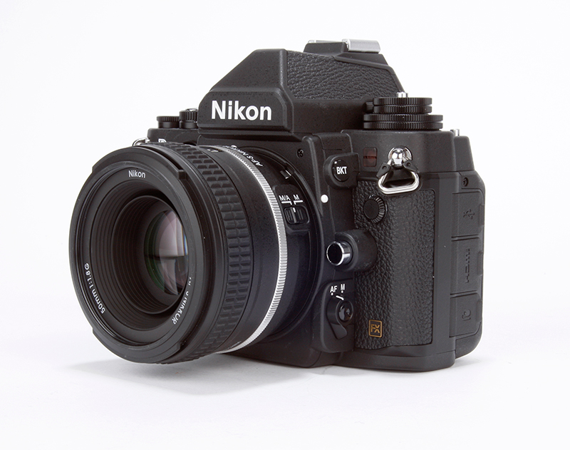 Nikon Df side angled