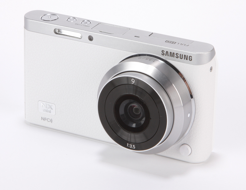 Samsng NX Mini angled