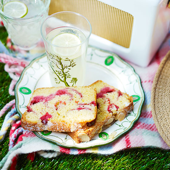 Get Rid Of The Summer Cake Look 2 raspberry ripple cake recipe Get Rid Of The Summer Cake Look 2 raspberry ripple cake recipe